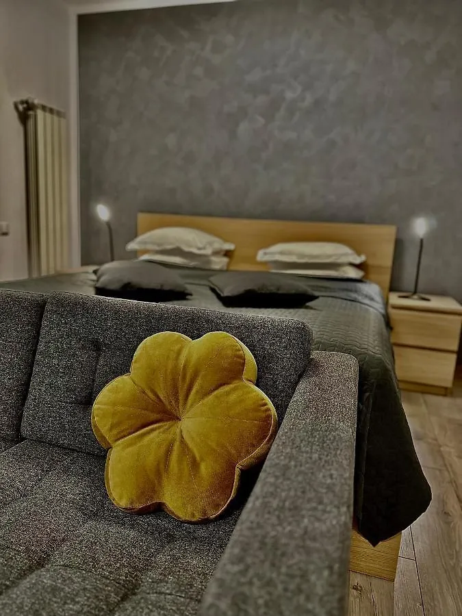 Shiro Apartment Bucharest 0*,  Romania