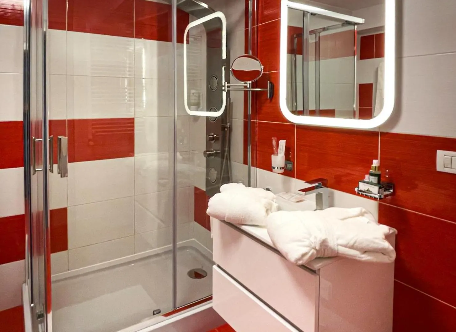 Shiro Apartman Bukarest