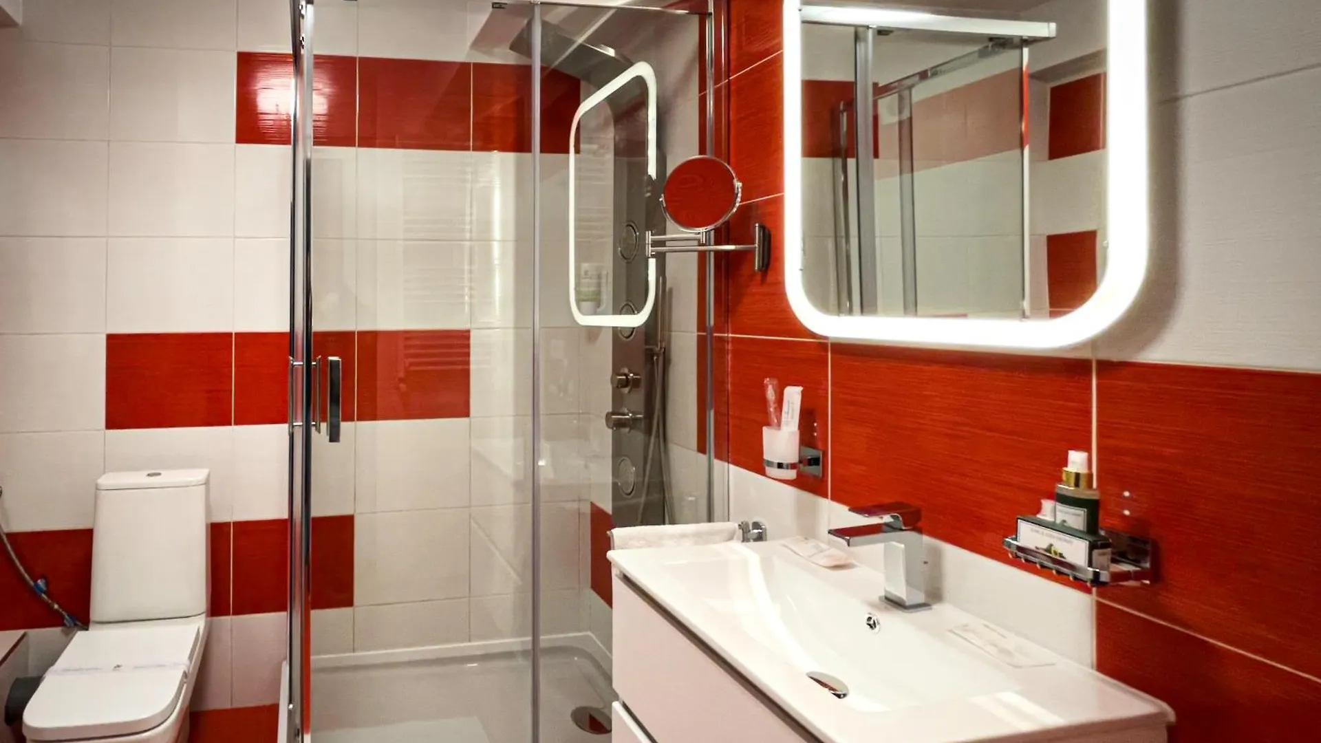 Shiro Appartement Boekarest Roemenië